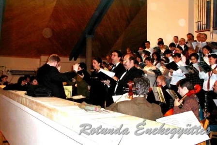 2001-11-10 Mozart: Requiem, Zugló